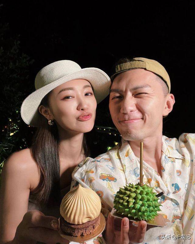 张宝儿生日与老公袁伟豪单独庆祝 夫妻俩相拥看烟花享受浪漫_生活