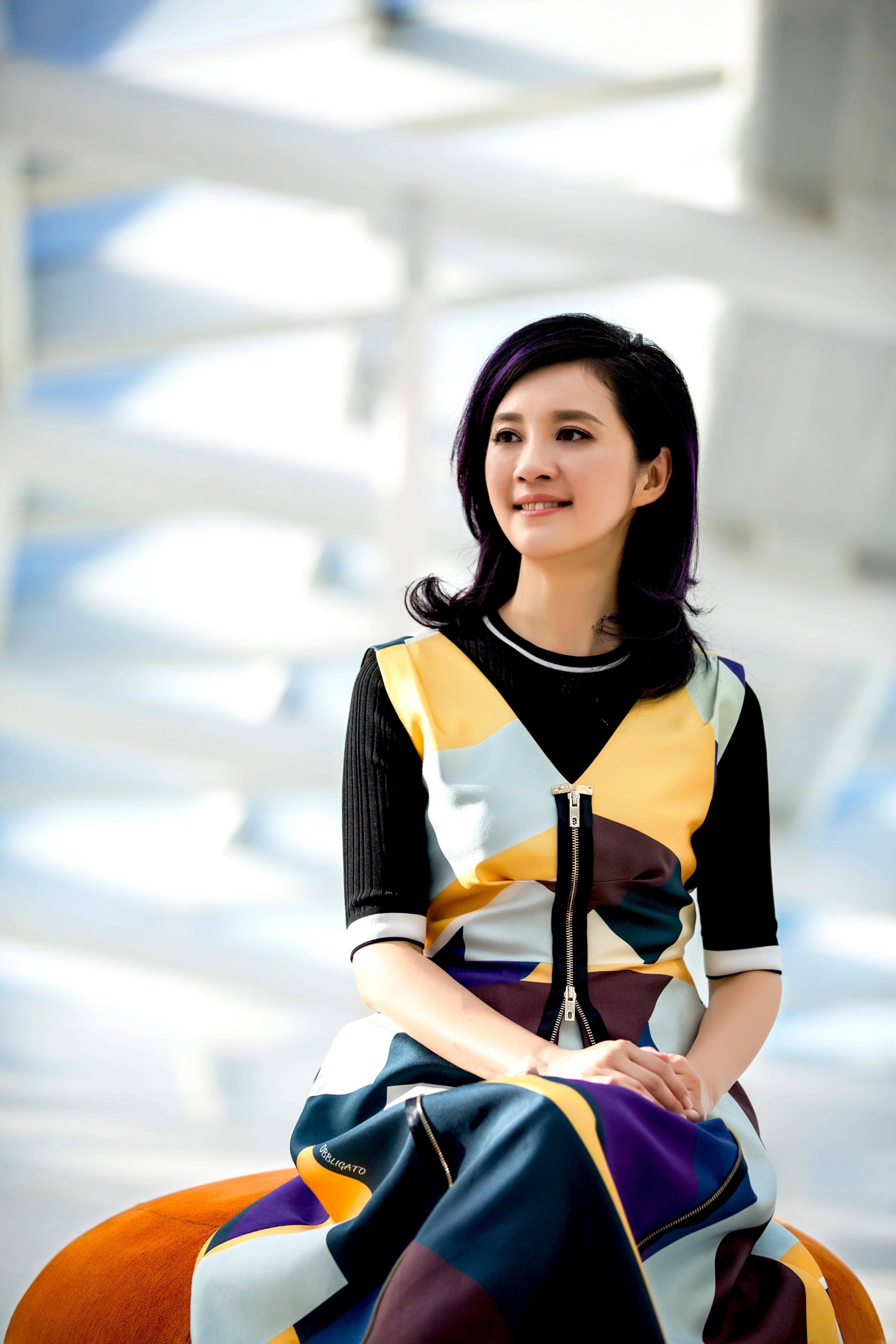 美女主持许戈辉:闯过婚恋非议,亲情与婚姻常让我泪流满面_父母_倪萍