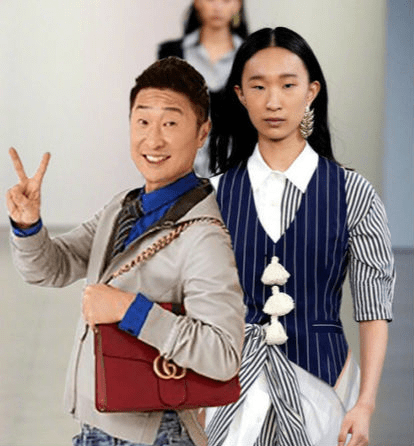 在国内大火之后就连林永健本人都十分的惊讶,说贾晨宇比自己的孩子更