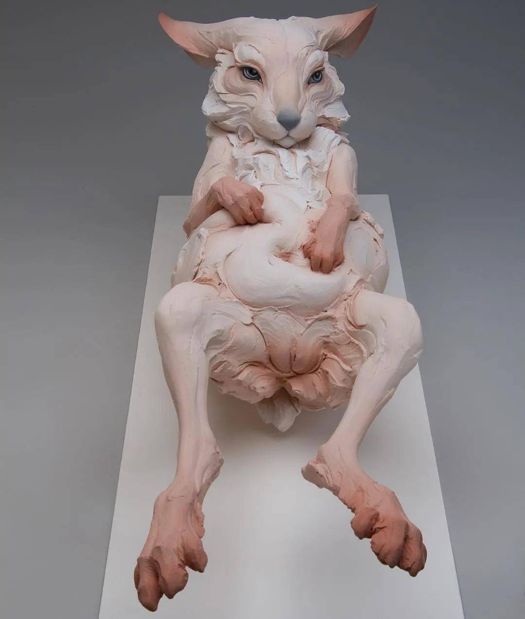 beth cavener | 折射人类情感的动物雕塑_表面_妹儿_训练