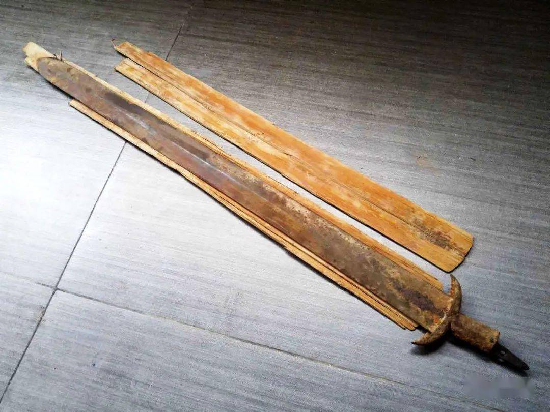 龚剑:《河南焦作出土"宋剑"辨析》_研究_刀剑_中国