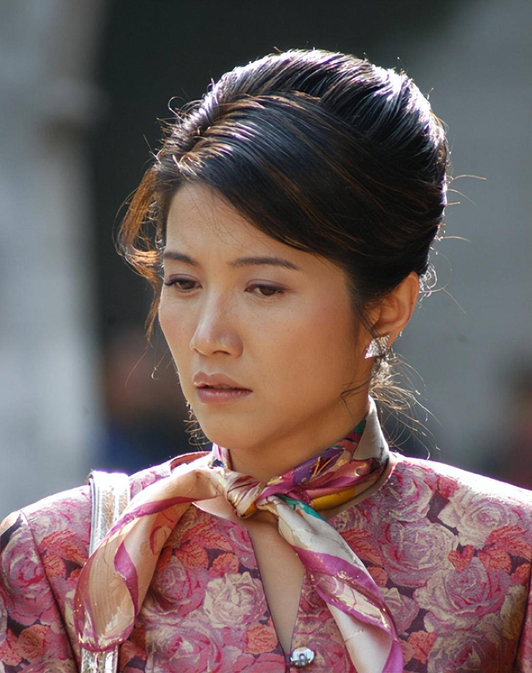 影后颜丙燕:闻名导演圈的烈女子,不炒作,不接广告,49岁未结婚!