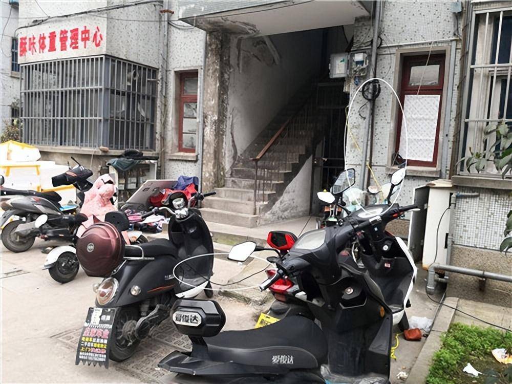 老旧小区迎来新改变,电瓶车充电桩走进寻常百姓家!_改造_问题_停车位