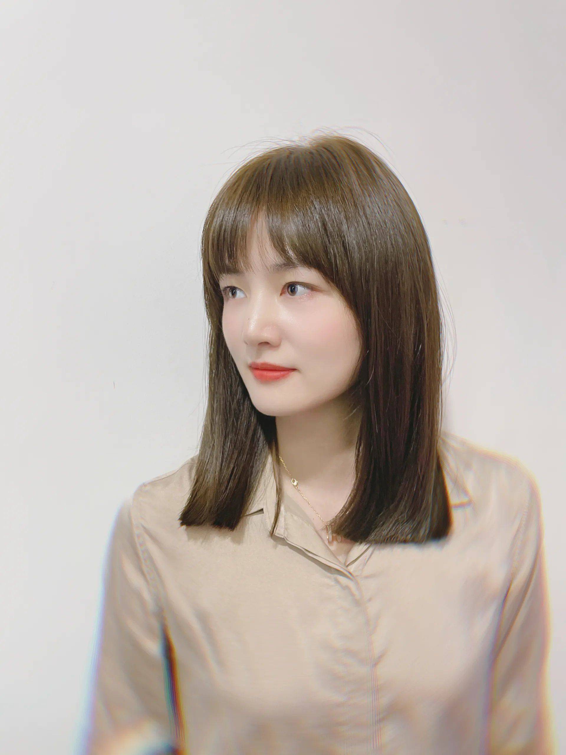 今年秋冬流行发型27款多样时尚不一样你看美不美