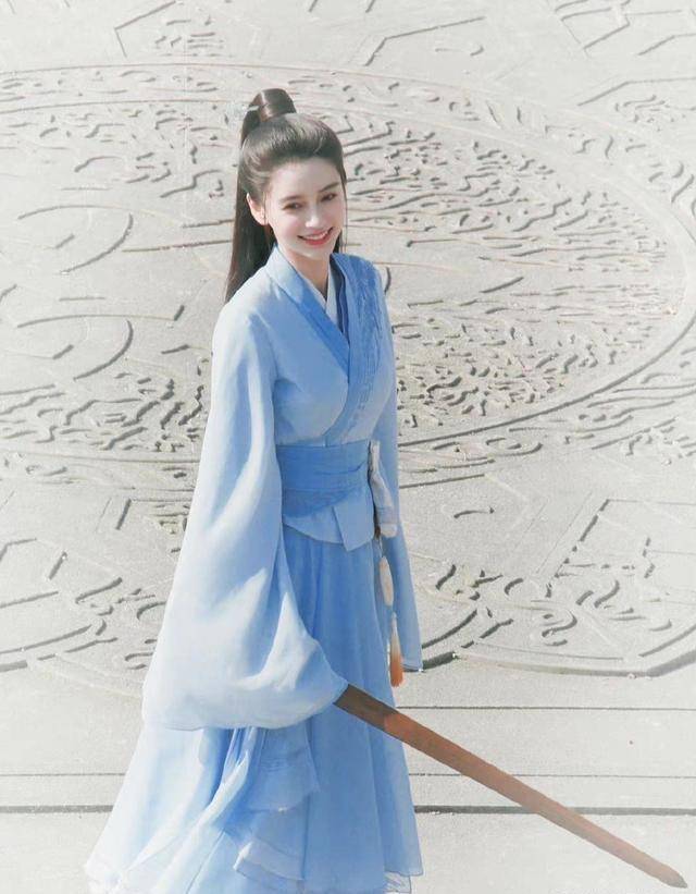 《尘缘》路透:马天宇壁咚angelababy!