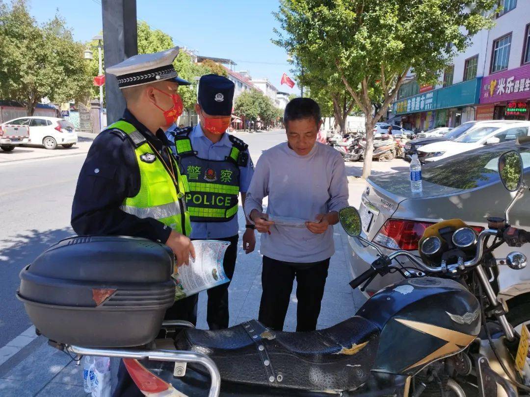 兴国交警持续开展二(三)轮车专项治理行动!_宣传_头盔_房地产