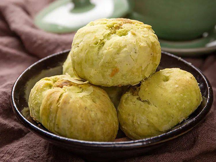 当手造遇上济宁 | 观之动人,食之酥甜,经典中式点心「荷花酥」