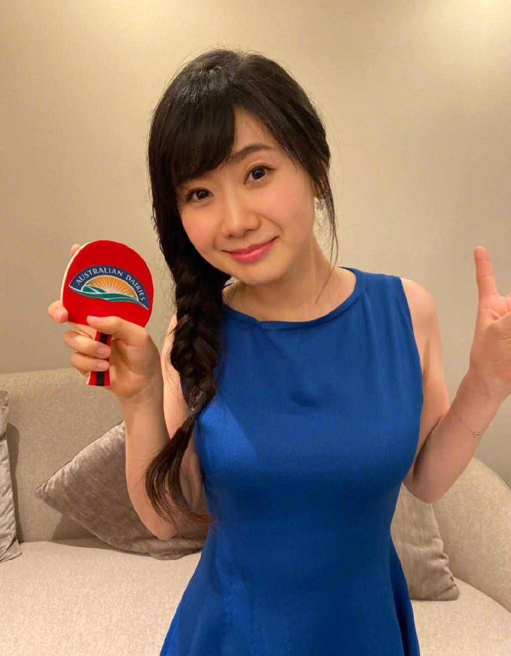 乒坛瓷娃娃福原爱,现32岁越加韵味十足,婚后自曝被丈夫"咬醒"_中国