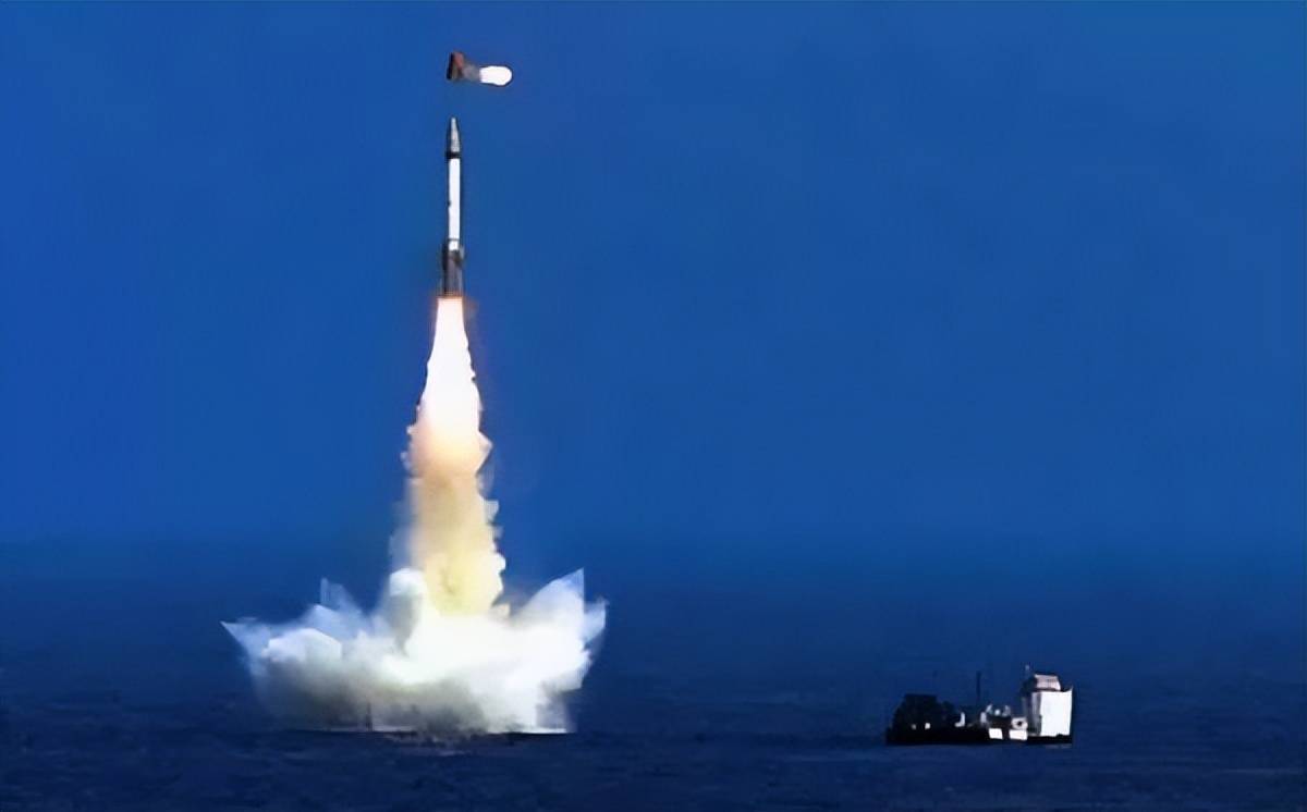 全球第六个 印度核潜艇发射弹道导弹成功 初具“三位一体”核威慑力