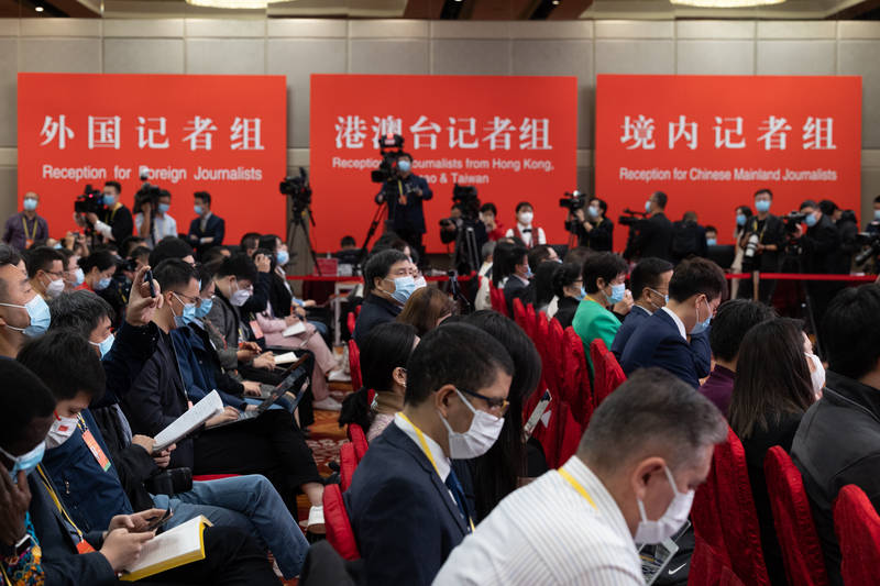公安部：全国民警配发130万部执法记录仪，执法过错、不规范将追责_法治_公安部党委_人民
