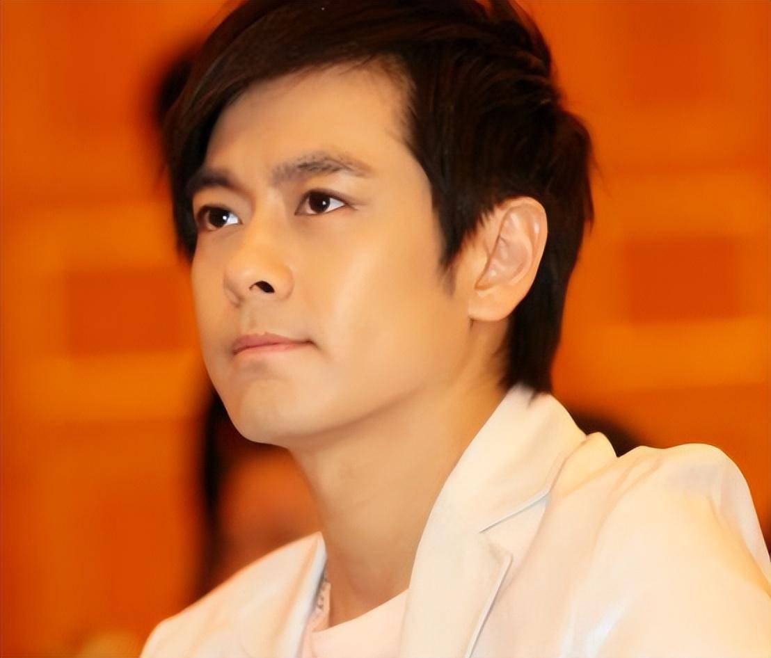 林志颖晒照庆48岁生日!