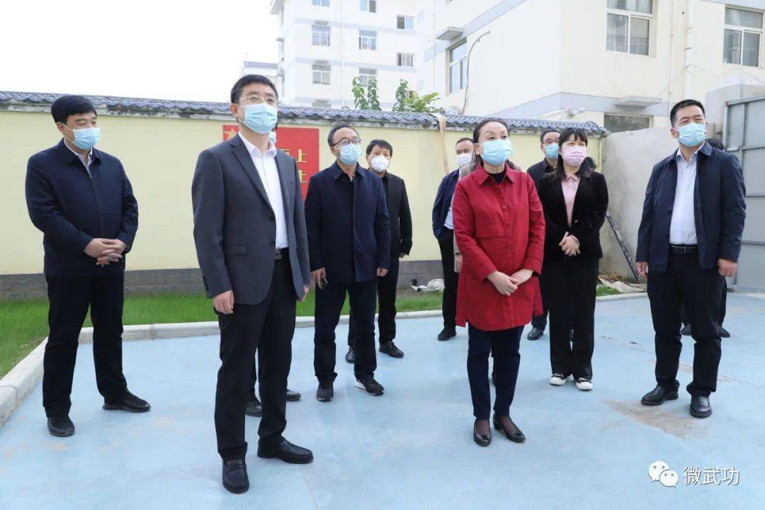 县长姚俊峰,副县长乔薏芯一同调研.