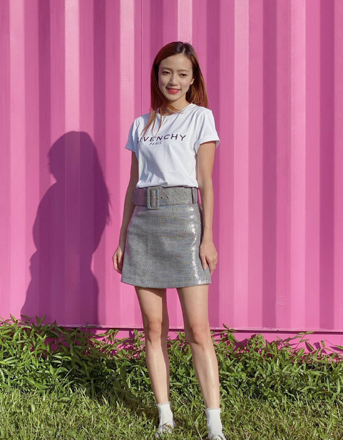 前tvb小花李思欣和老公庆祝结婚9周年,相继离巢只为寻新出路_范振