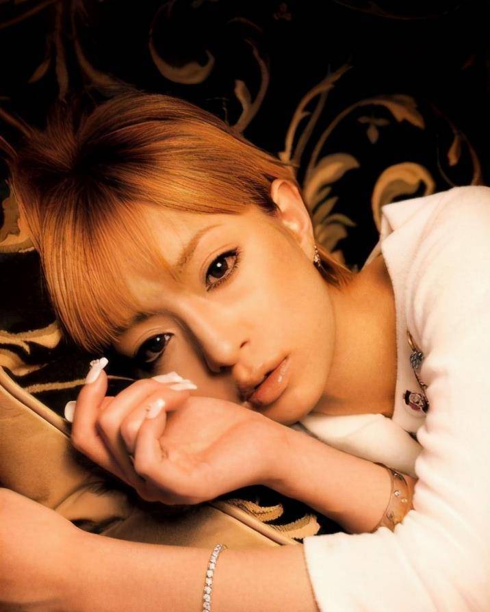 原创42岁滨崎步未婚怀二胎,两婚两离爱情不断,孩子生父仍成谜-大秦号