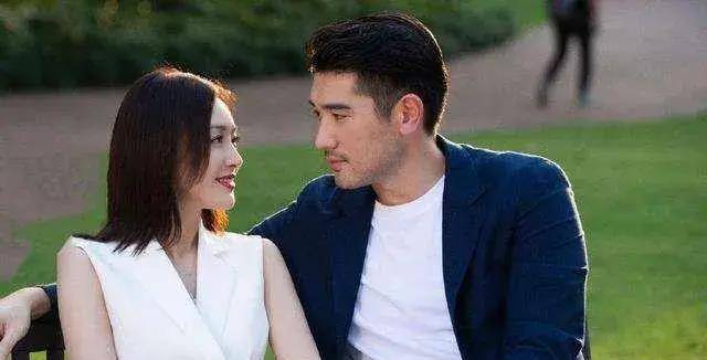 高以翔的荧幕首秀,拍档中的"姐姐妹妹",都不及与她的cp感强_高高_合作
