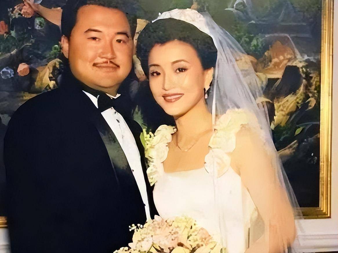 "大众情人"杨澜和二婚丈夫:再多人反对,也阻碍不了他们相爱_吴征_漂亮