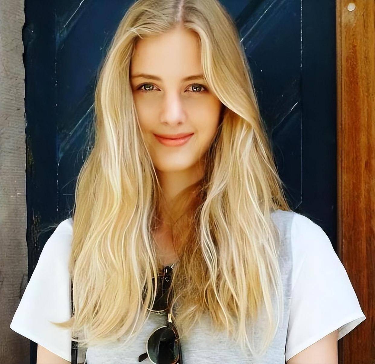 姆巴佩开启了自己的第三段恋情,新任女友叫做路易莎·雅格贝利