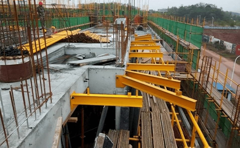 悬挑脚手架底部封闭图 悬挑脚手架搭建方法_进行_凌耀_河南