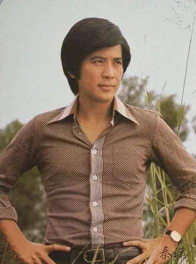 18岁的林青霞为什么对秦汉一见钟情?