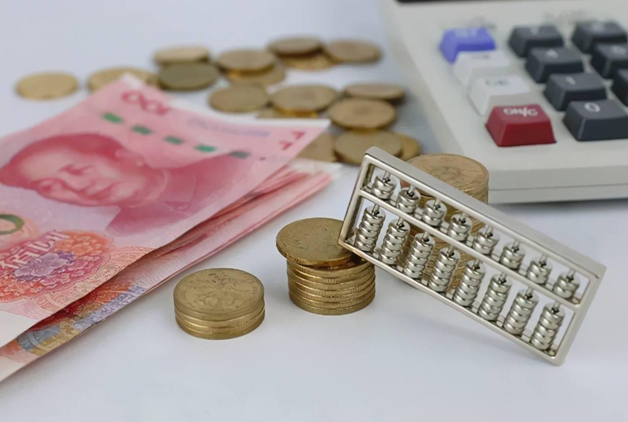 人民币对美元汇率跌破7.3 到底谁在赢？_搜狐网