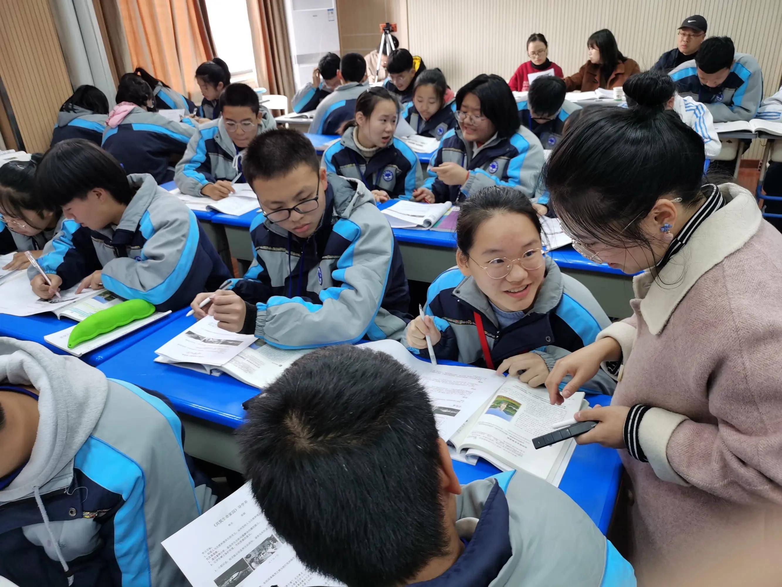 温州中学新教师7人来自清北:名校不代表能成名师,会学并非会教