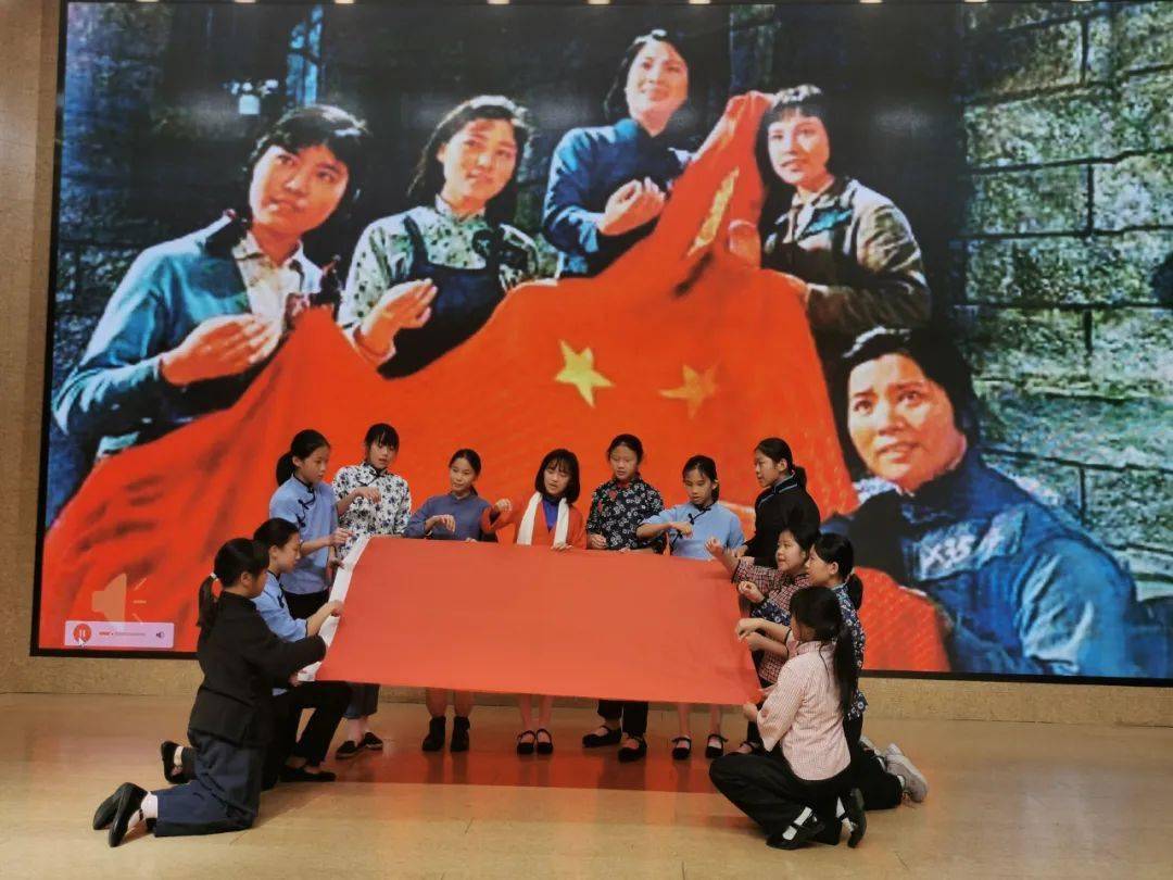 西城区关工委组织的"传承红色基因"系列活动之一,旨在让红色文化直抵