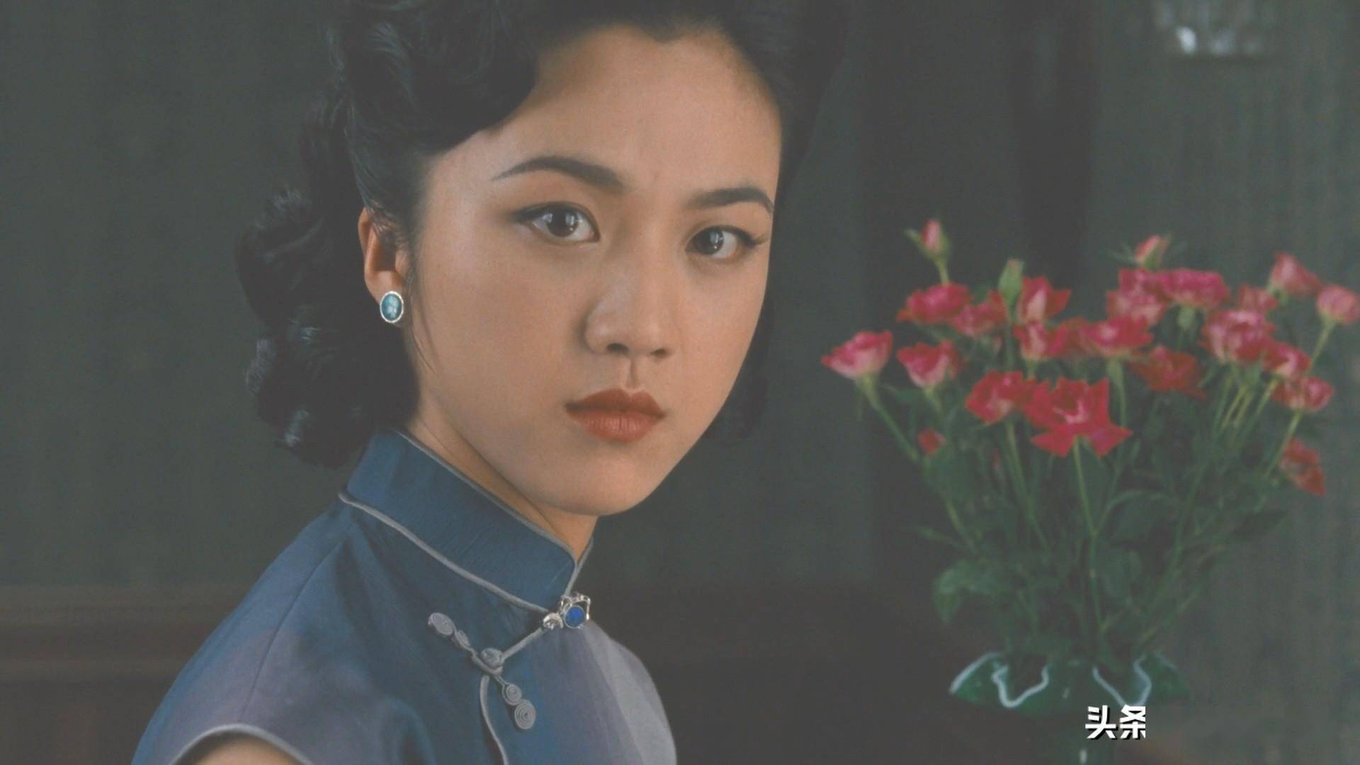 张爱玲《色戒》:美女大学生用美人计诱杀汉奸,展现真实的人性_王佳芝