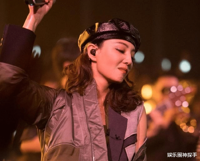 “浪姐”郑希怡女儿长大了,6岁的她时尚有范,但和妈妈长得不像_关系_坠楼_演艺事业