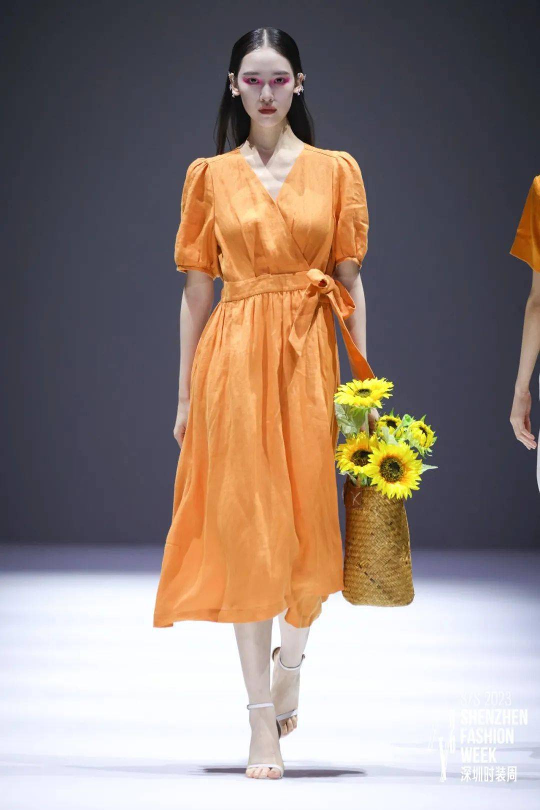 s/s 2023深圳时装周|day2:多元本我,绽现别样型格_都市_摩登_风格