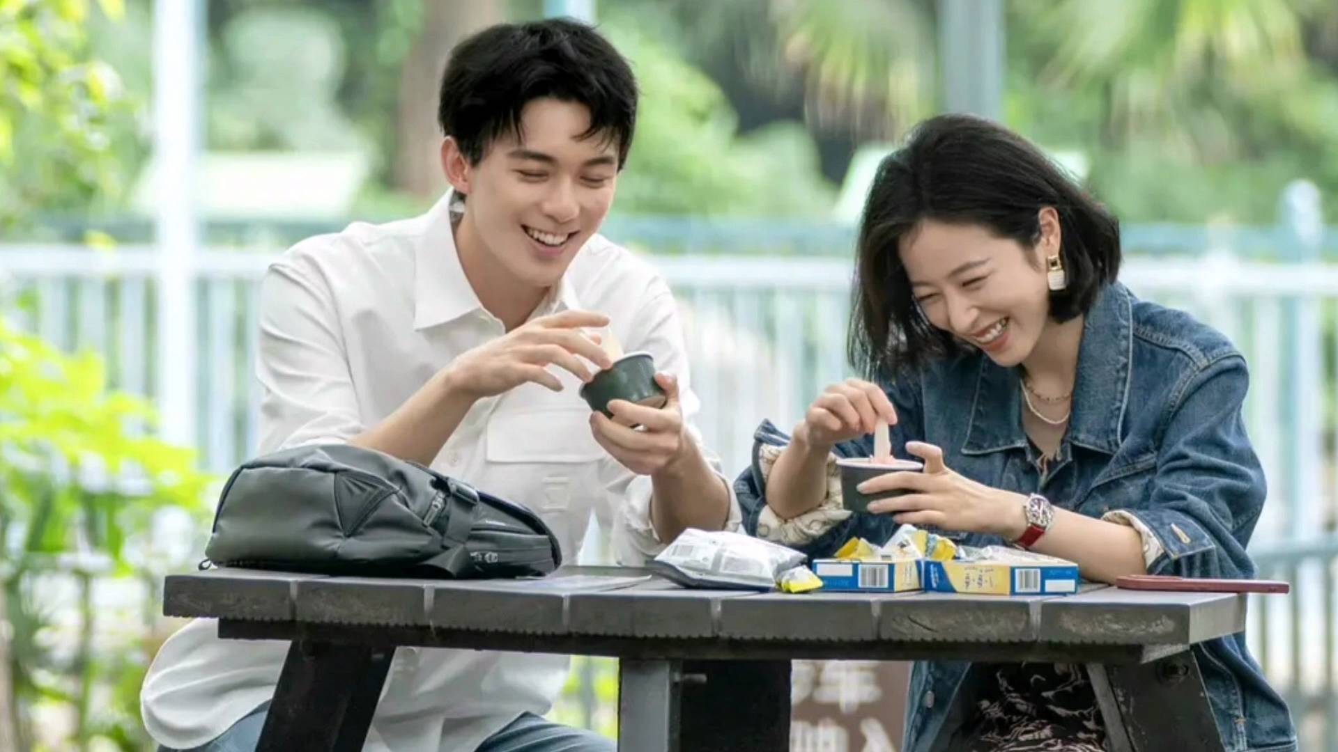 《骄阳伴我》官宣,但凡白百合演技拉胯一点,都压不过绝色的肖战_爱情