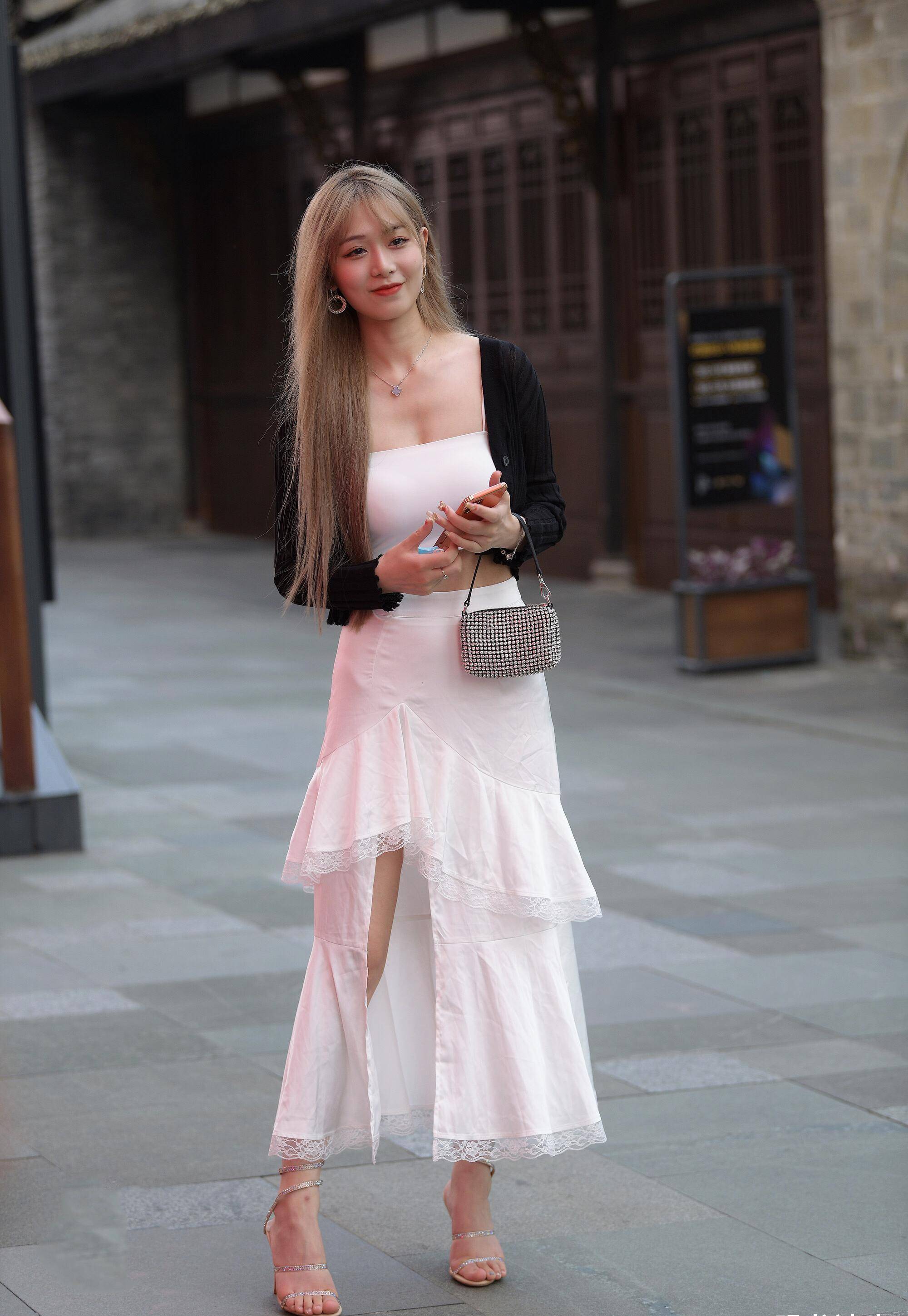 直男眼里的复杂穿搭,是女人眼里的漂亮衣服_男人_女孩子_裙子