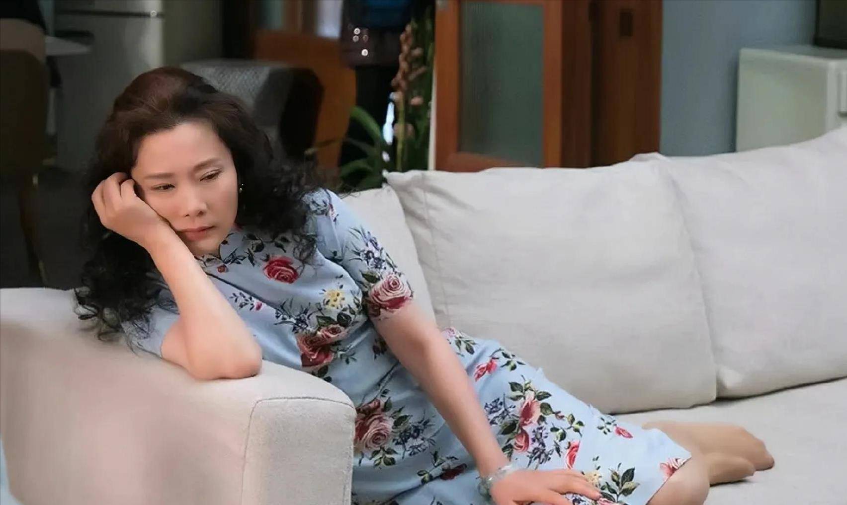 何赛飞:吴侬软语,完美小女人_角色_杨九红_豪宅