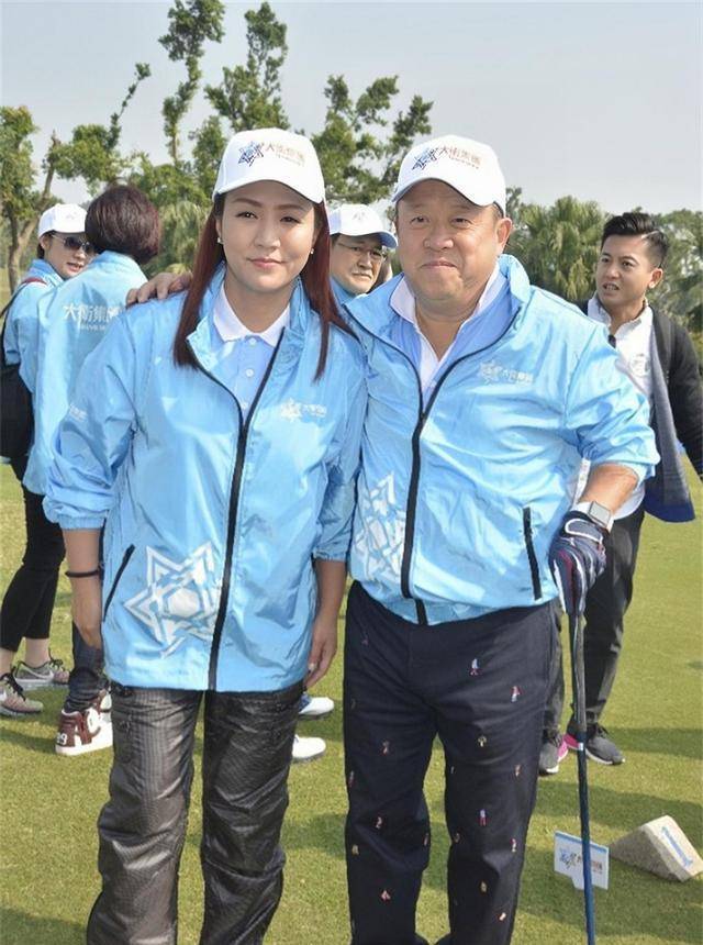 黎瑞恩:29岁为爱退圈嫁豪门,41岁净身出户,在泪水中与前夫和解_女孩