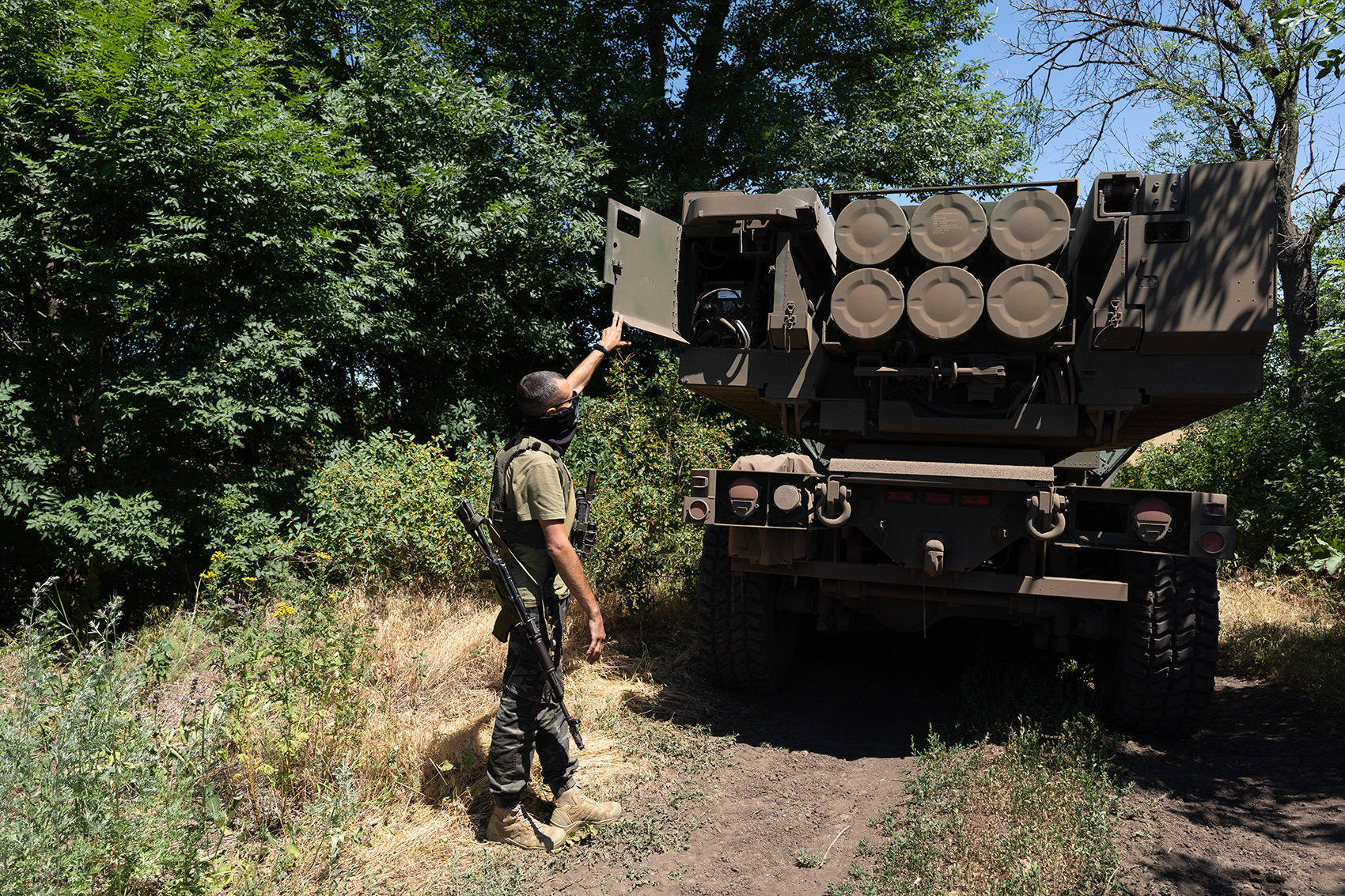 俄乌双方公布最新战报！乌军准备向赫尔松地区发起大规模进攻，俄军部队正在集结