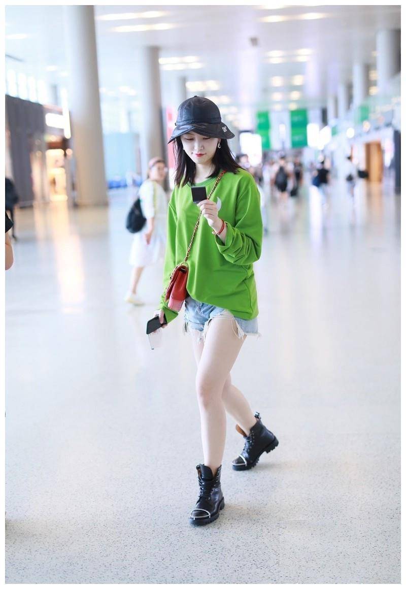 黄灿灿原来腿也这么长!