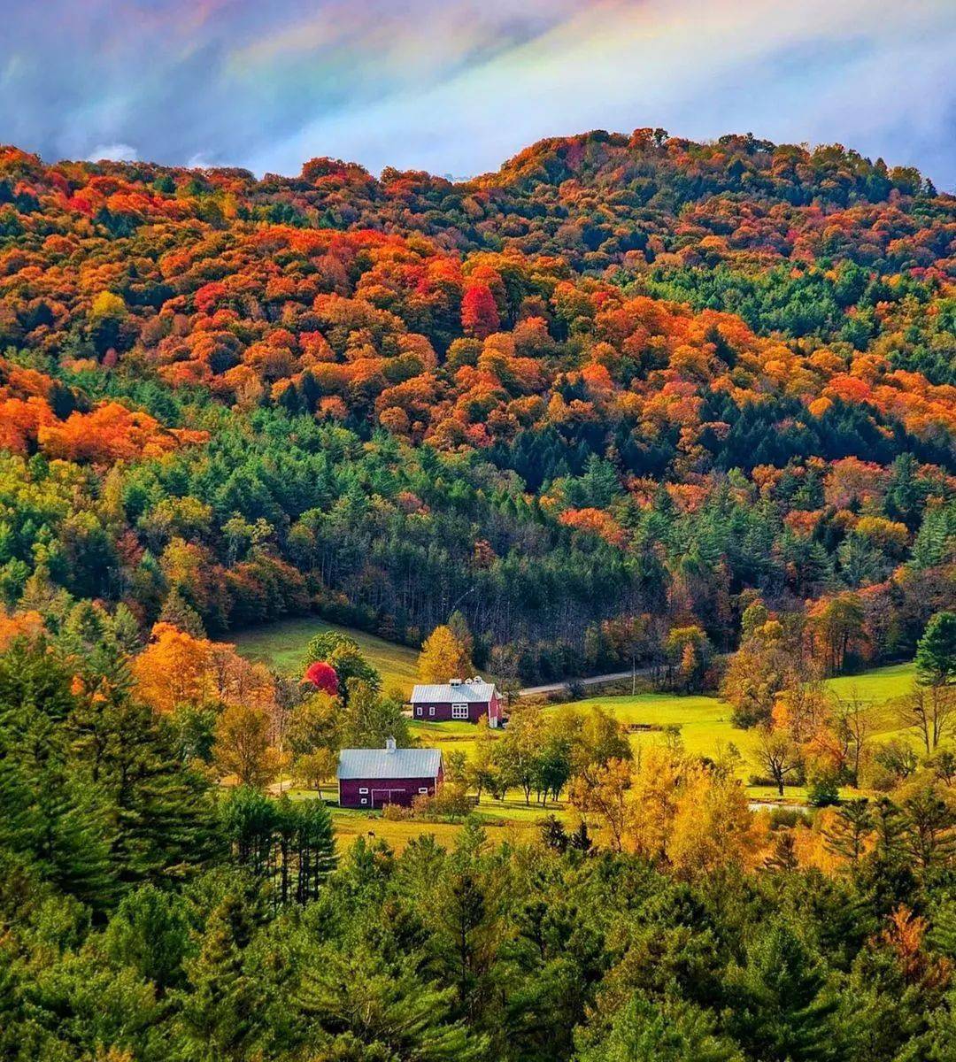 photo by ins@tiberiuscarlat走近山岭,那是寂寥