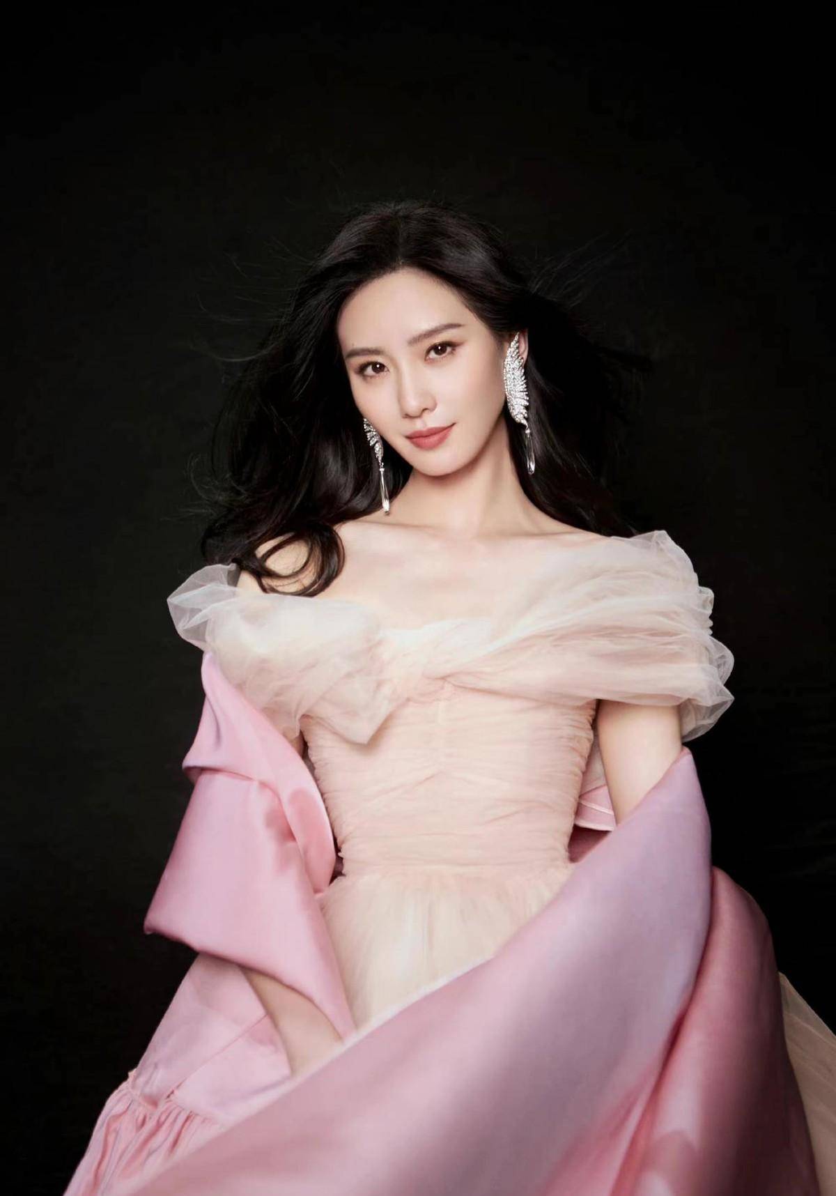 刘诗诗86斤身材瘦到气质变了!