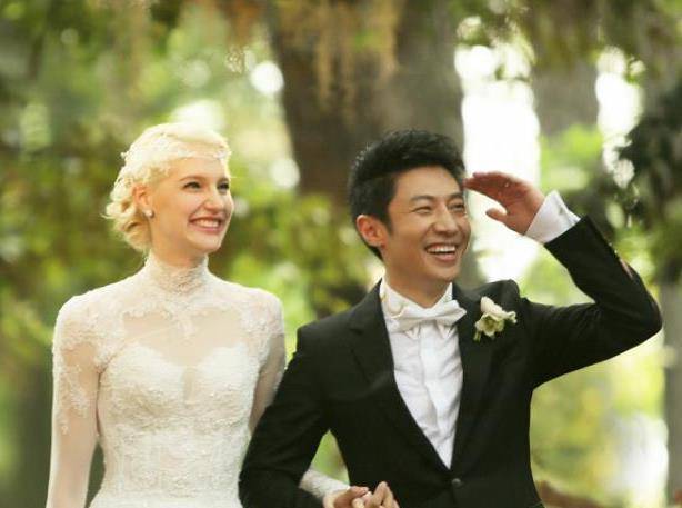 她与撒贝宁结婚4年,原来是个"二婚头",前夫丝毫不比小撒差_金铭_李白