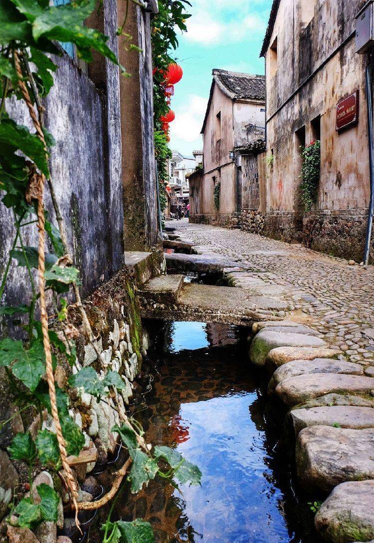 "户户有活水"的前童古镇,家家连流水小桥,户户通卵石坦途_老街_江南