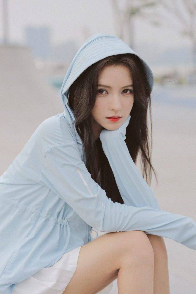 盘点9位「网红逆袭成明星」的艺人:努力的他们成功转型并非偶然_赵露