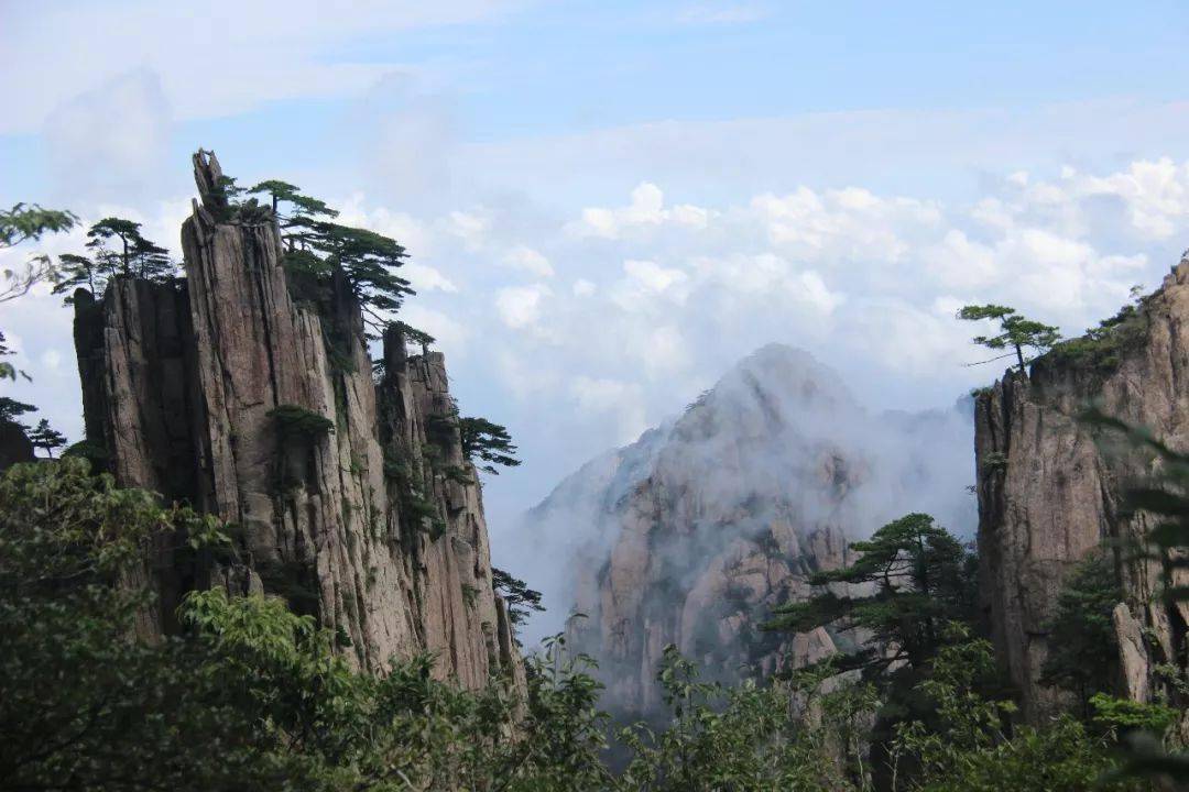 徽州自驾游丨游中华第一奇山：黄山，赏徽州第一秋色：塔川，徽州自驾赏秋之旅（11月9-13日）（高标住宿）（品量小团）