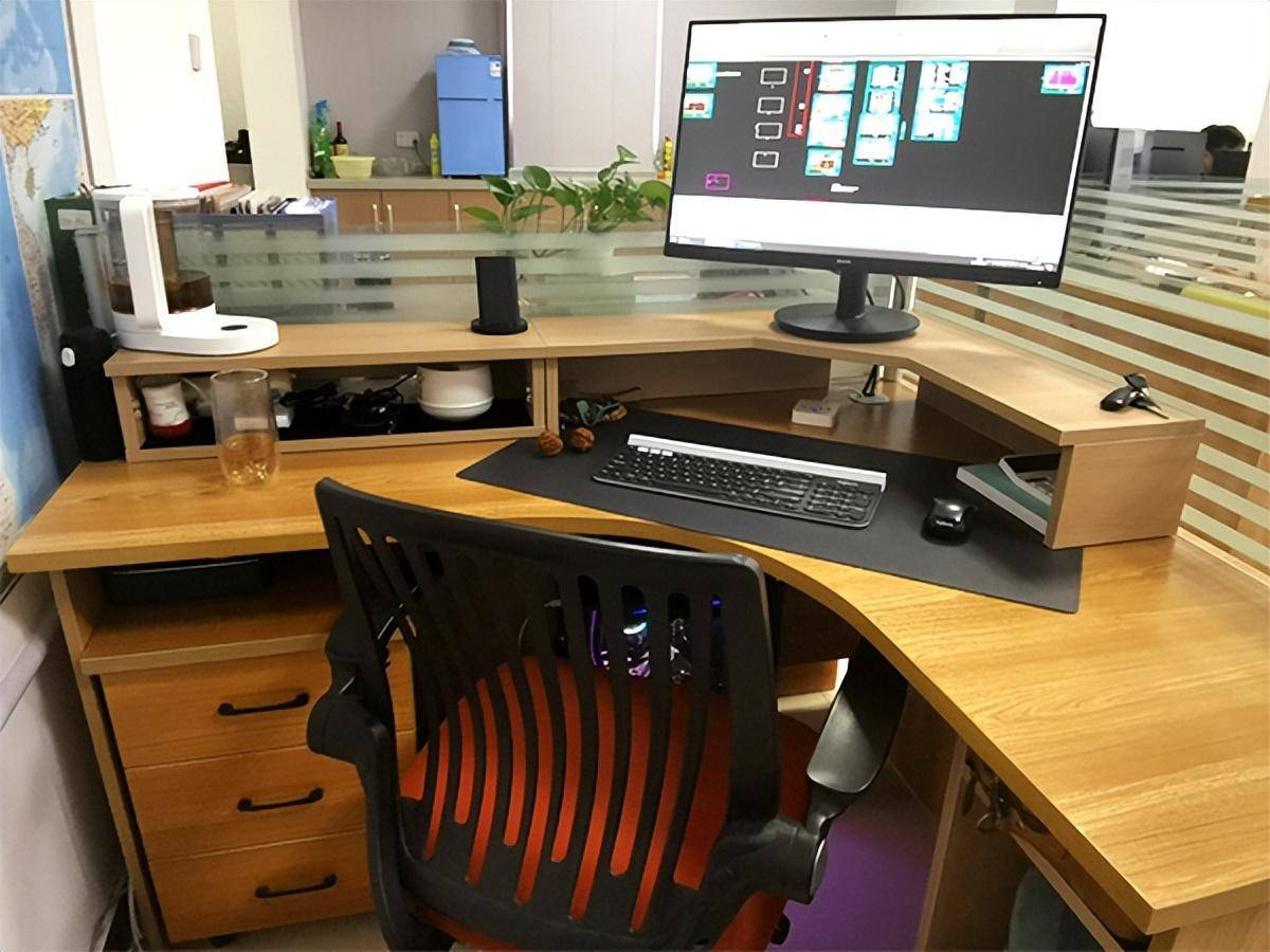 "最美工位"美的不只是工位_工作_同事_规划