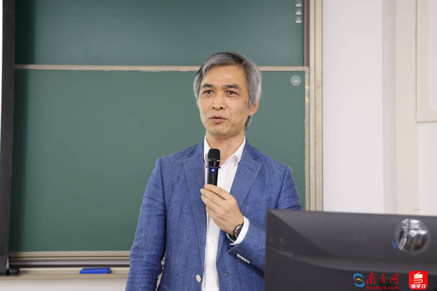 开课仪式上,中山三院院长戎利民表示,脑健康是我国科技创新领域未来十