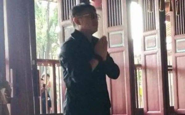 李連杰國外養病不再病懨懨,去拉薩朝聖被疑命不久矣 5 1a4c4efe085c47c0923bf3be6395bff8