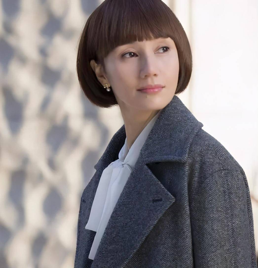 靳东搭档过的6位女演员,王鸥只能排第三,第一是崇拜他的师妹_女明星
