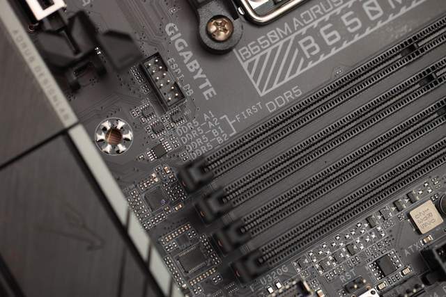 Zen 4新平台性价比中端主板,技嘉小雕B650M AORUS ELITE AX评测体验