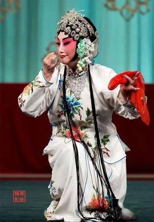 【侃京剧】"粉戏"那点事儿_红娘_小姐_宛城