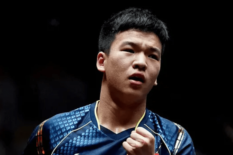 国乒19岁小将闪耀全锦赛！连胜周启豪林高远，却复制张本智和悲剧_向鹏_浙江_广东