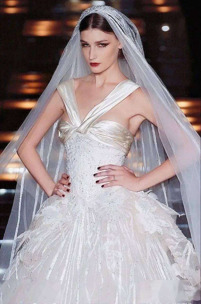 eugenia volodina魅惑天生贵气"尤金女皇,脚踏星辰"出生:1984.9.