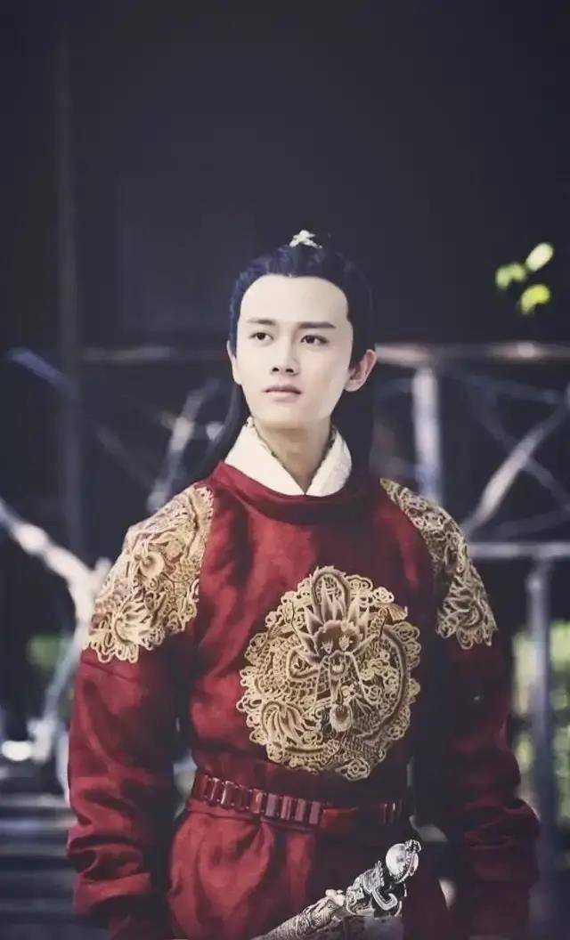 《三生三世枕上书》～东华帝君(高伟光)《三生三世十里桃花》～夜华